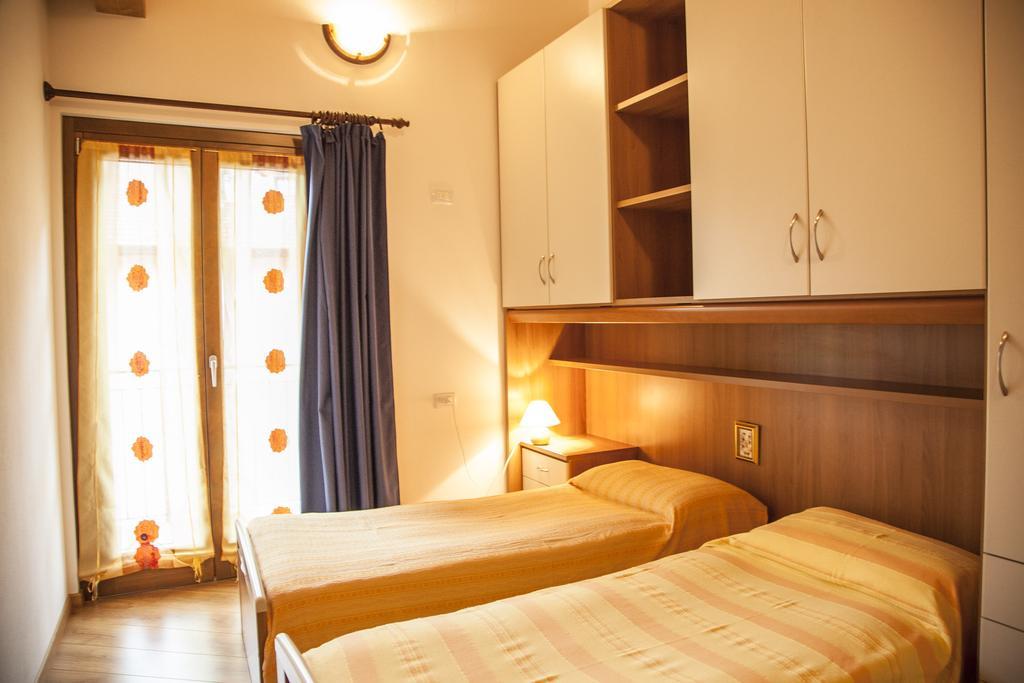 Apartamento Casa Sole Vercana Habitación foto